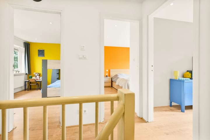 Tussenwoning te koop: Aaltje Noordewierlaan 22, Bussum