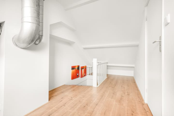 Tussenwoning te koop: Aaltje Noordewierlaan 22, Bussum