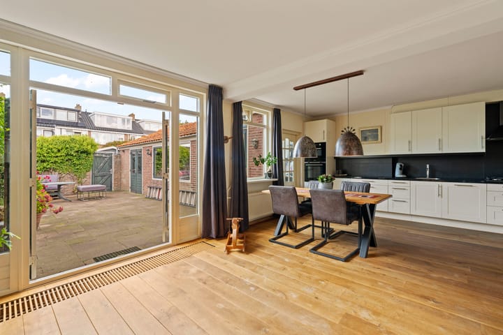 Twee-onder-één-kap te koop: Jacques Urlusstraat 44, Noordwijk (Zh)