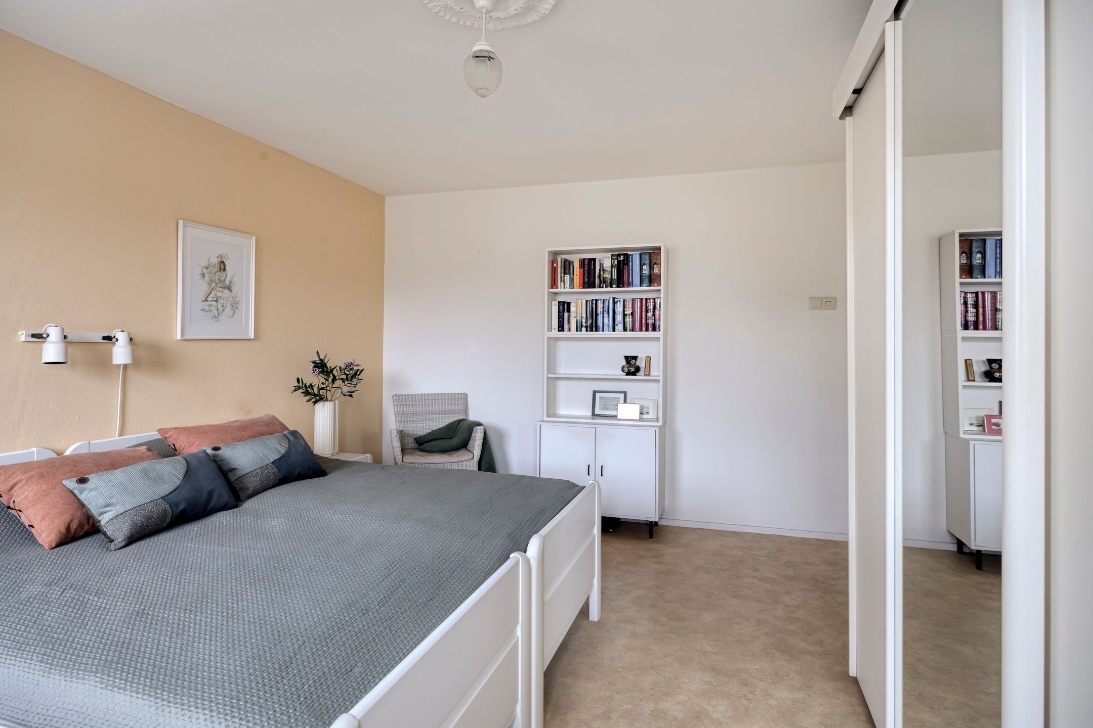 Photo 18 of Marnixstraat 25