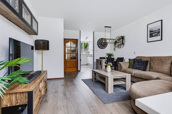 Tussenwoning te koop: Nijverheidsweg 61, Nunspeet