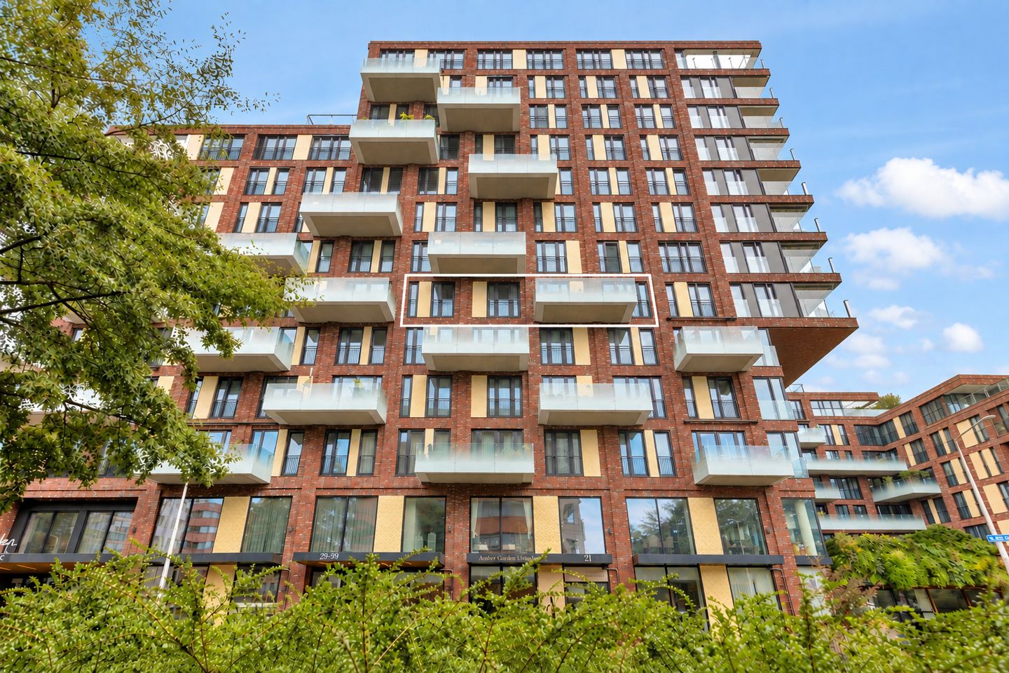 Photo 1 of Van Heuven Goedhartlaan 49