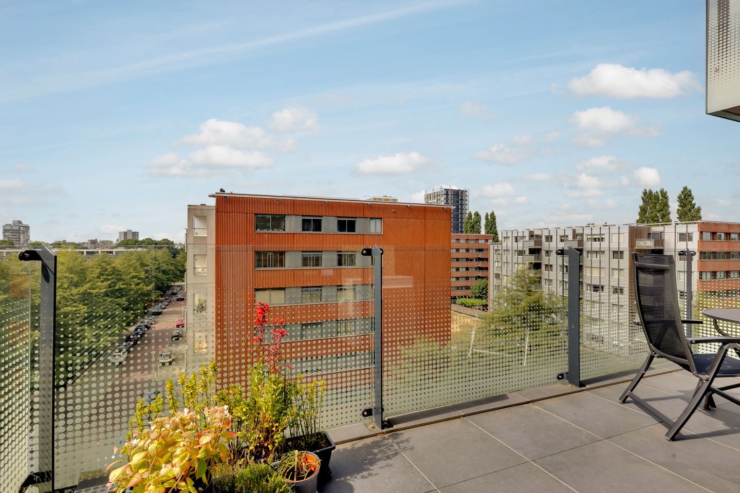 Photo 14 of Van Heuven Goedhartlaan 49