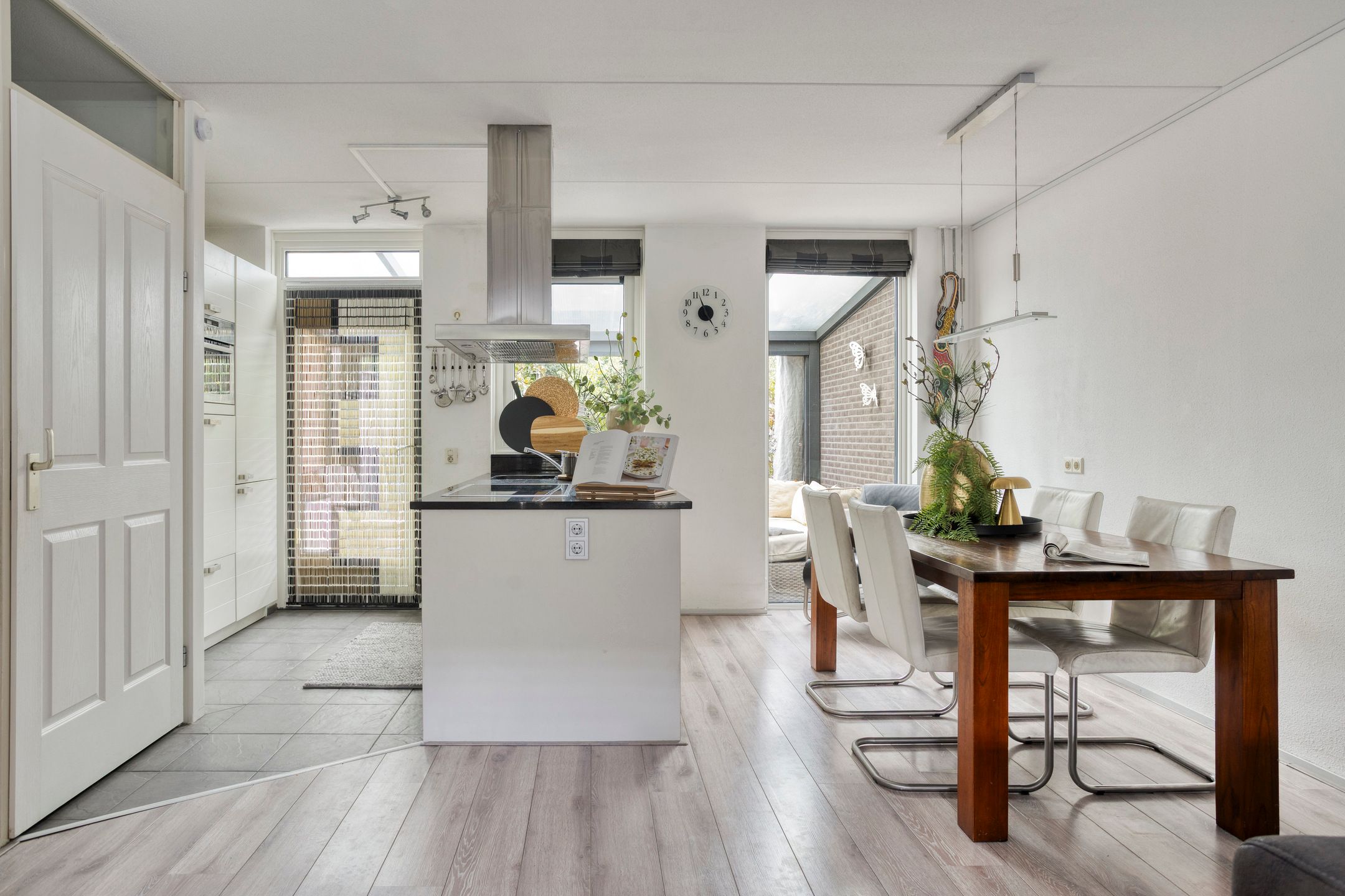 Photo 33 of Hein Leemhuisstraat 13