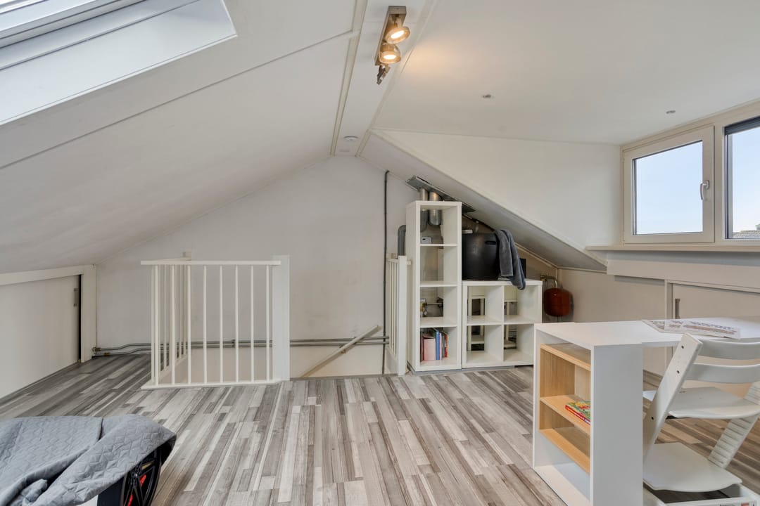Photo 22 of Hein Leemhuisstraat 13