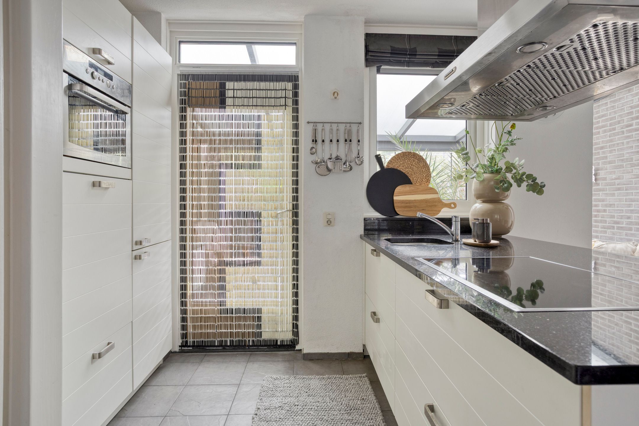 Photo 36 of Hein Leemhuisstraat 13