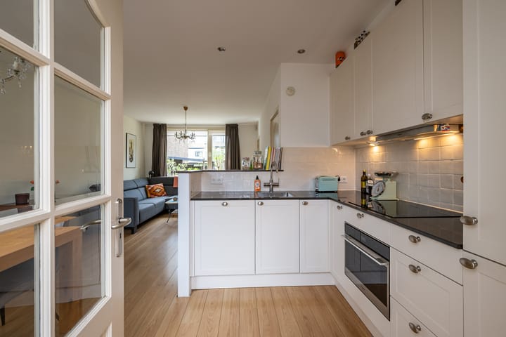 Hoekwoning te koop: Hoogstraat 14, Hilversum