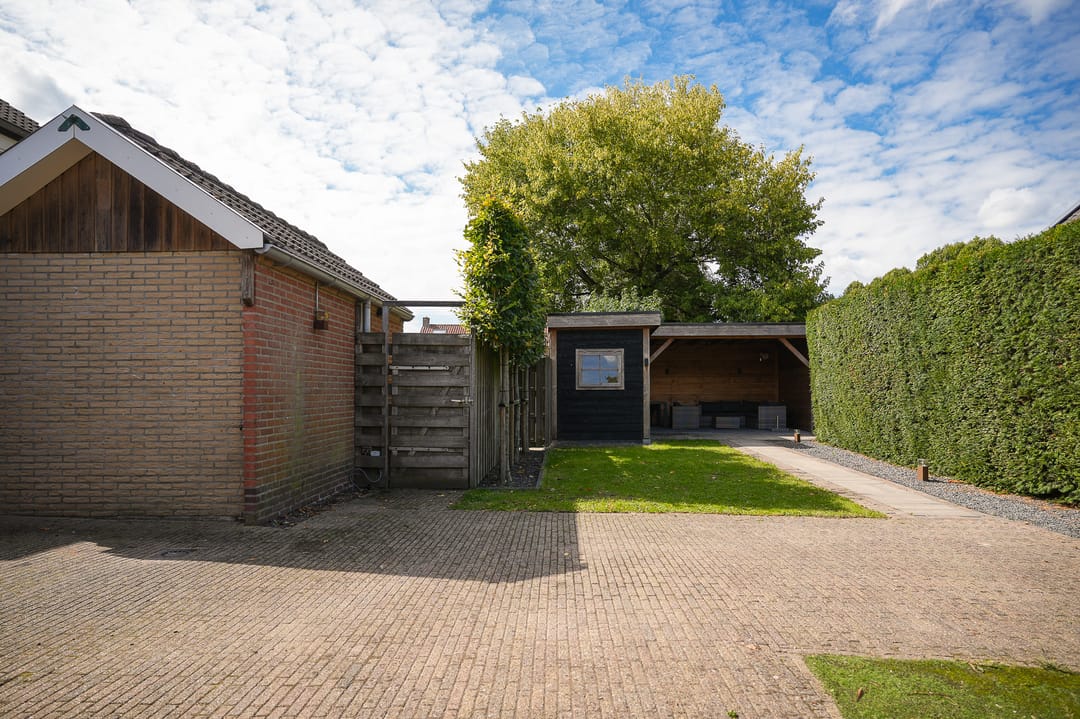 Photo 41 of Rozenstraat 59