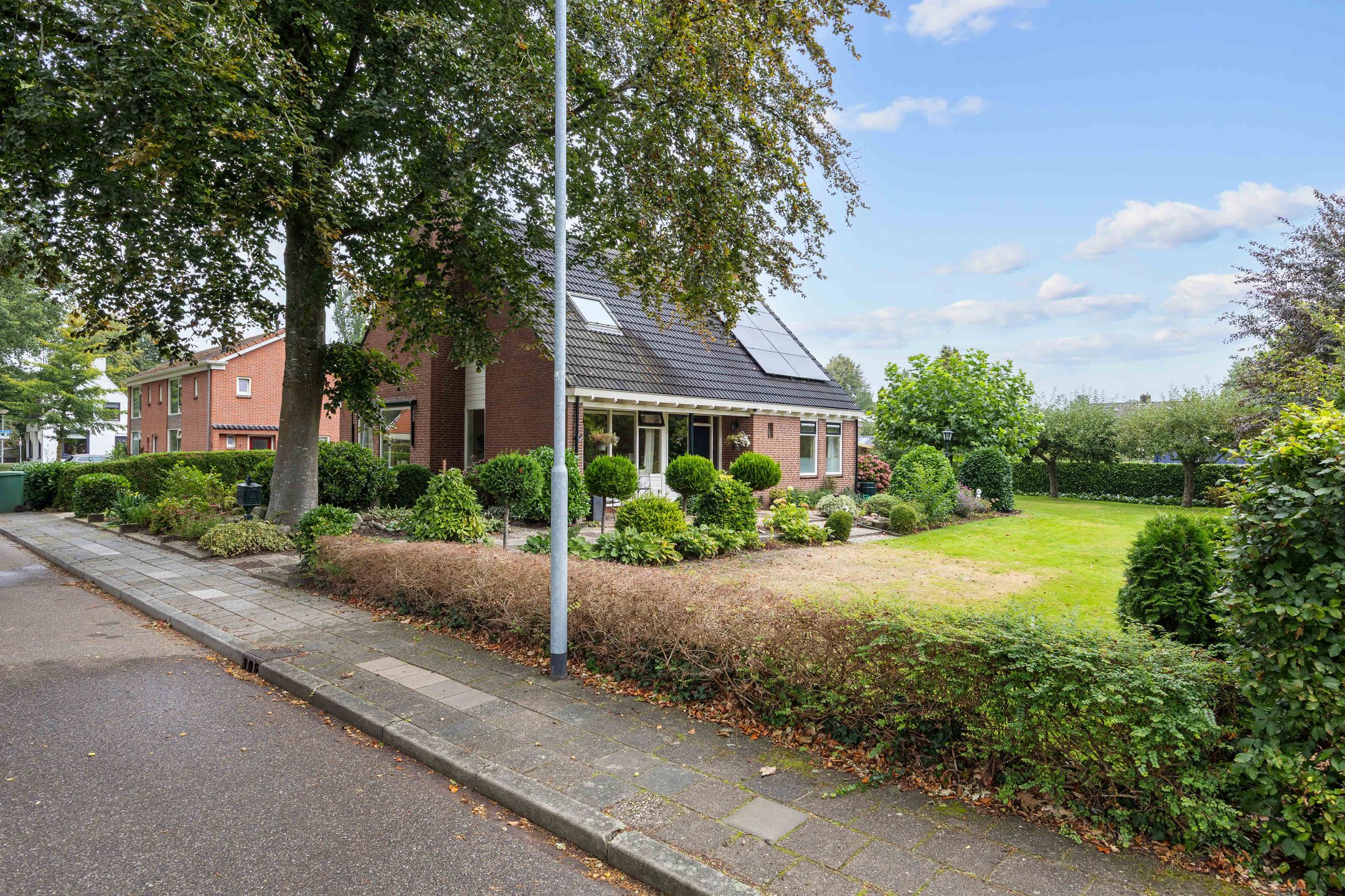 Foto 3 van Veenlaan 1