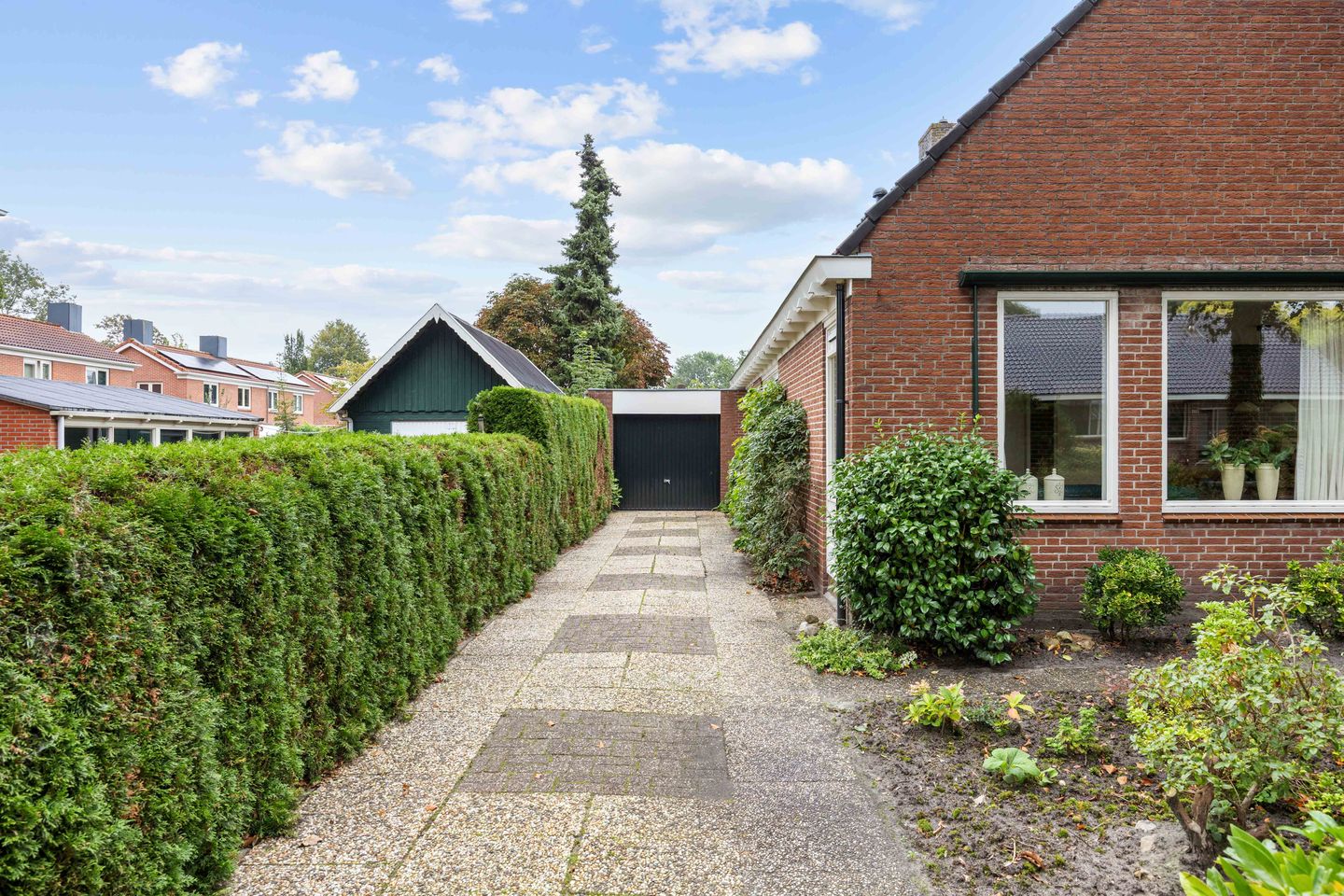 Foto 10 van Veenlaan 1