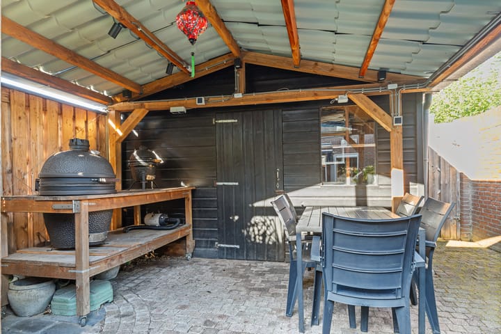 Tussenwoning te koop: Hekoord 15, Breda