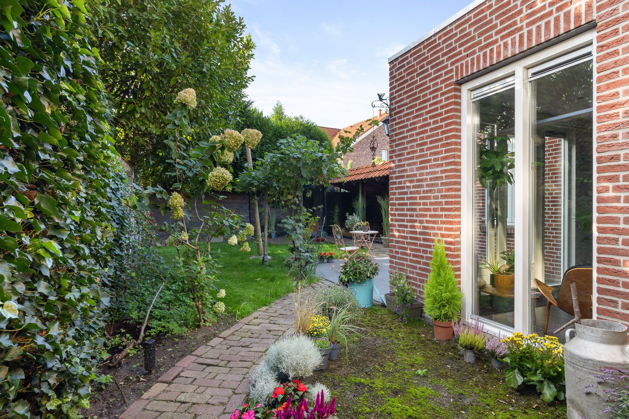 Photo 42 of Overakkerstraat 11