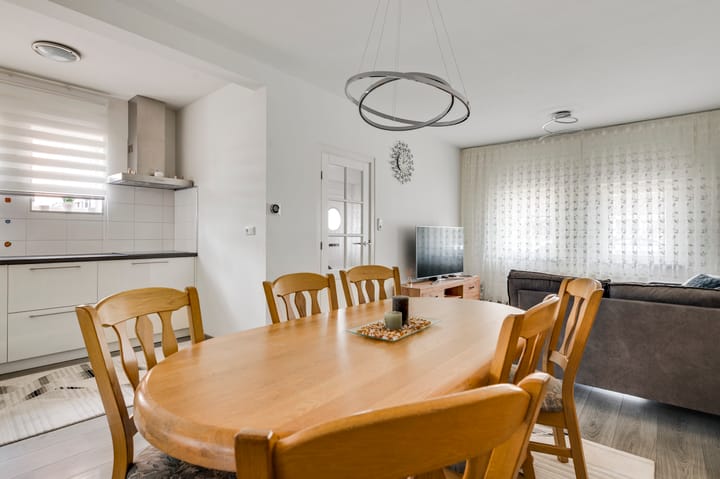 Twee-onder-één-kap te koop: Kleefsestraat 7, Roermond