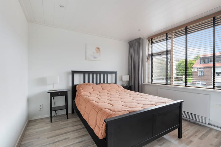Tussenwoning te koop: van Ruysdaelstraat 3, Krimpen Aan Den Ijssel