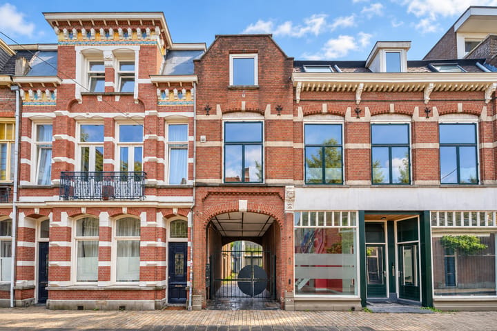 Telefoonstraat 20-D — te koop in Tilburg, Tussenwoning