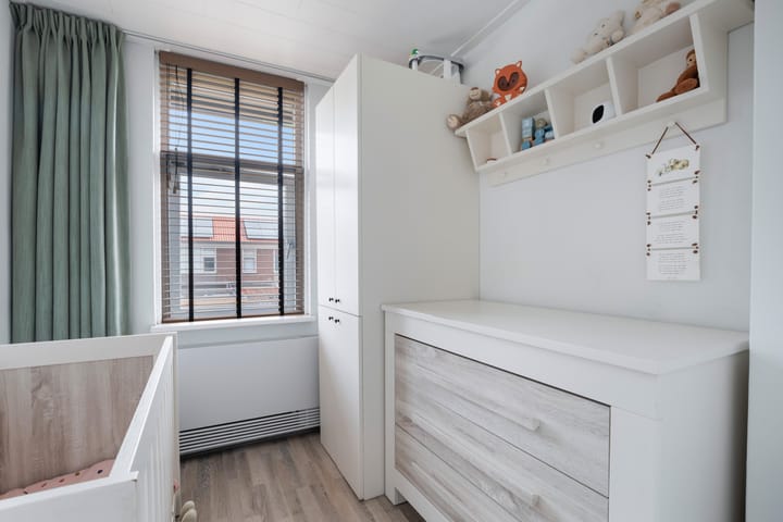 Tussenwoning te koop: van Ruysdaelstraat 3, Krimpen Aan Den Ijssel