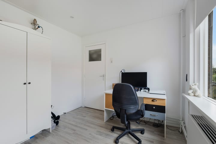 Tussenwoning te koop: van Ruysdaelstraat 3, Krimpen Aan Den Ijssel