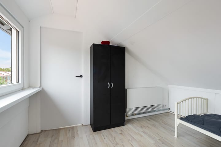 Tussenwoning te koop: van Ruysdaelstraat 3, Krimpen Aan Den Ijssel