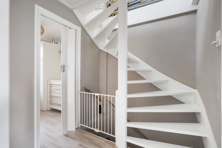 Tussenwoning te koop: van Ruysdaelstraat 3, Krimpen Aan Den Ijssel