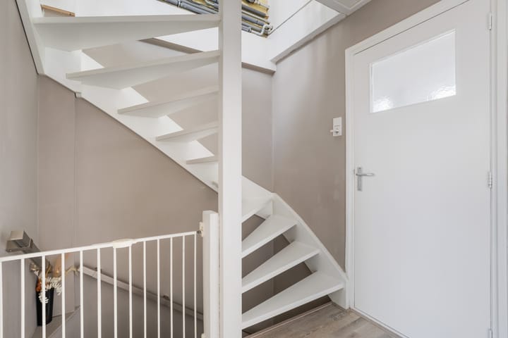 Tussenwoning te koop: van Ruysdaelstraat 3, Krimpen Aan Den Ijssel