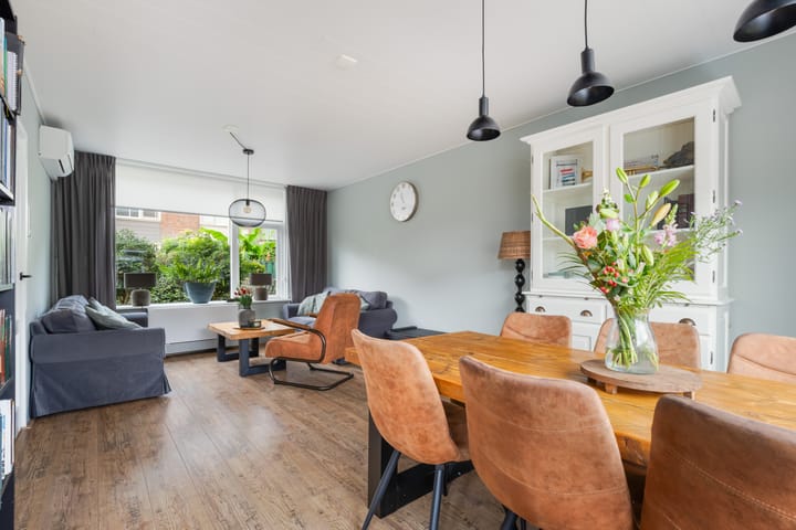Tussenwoning te koop: van Ruysdaelstraat 3, Krimpen Aan Den Ijssel