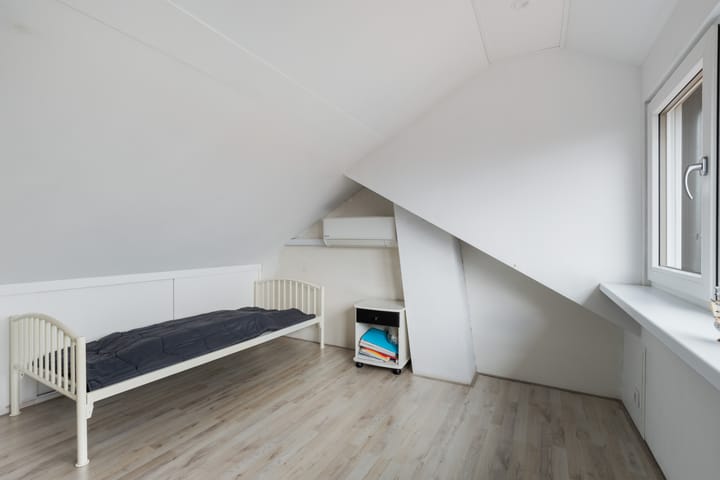 Tussenwoning te koop: van Ruysdaelstraat 3, Krimpen Aan Den Ijssel