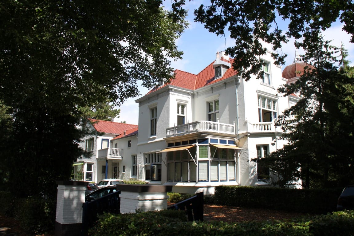 Bekijk foto 2 van Aerdenhoutsduinweg 1