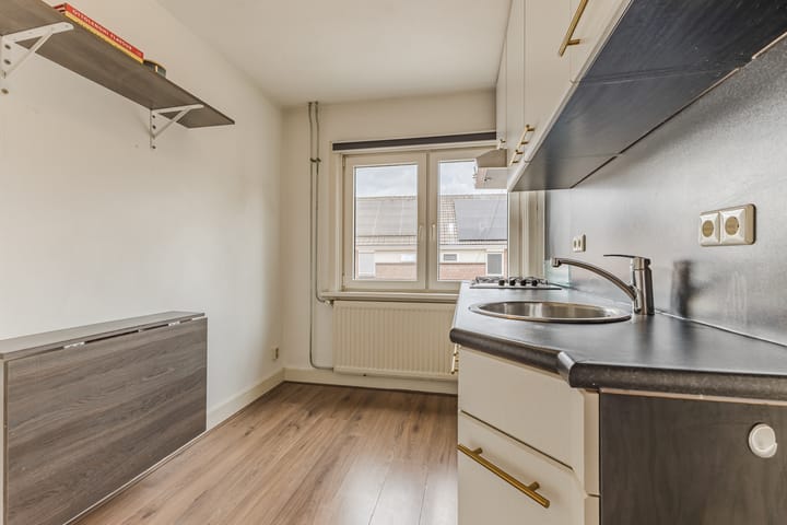 Appartement te koop: Sluisstraat 56A, Geldrop