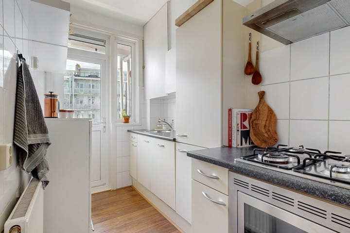 Studio te koop: Cornelis Trooststraat 6-2, Amsterdam