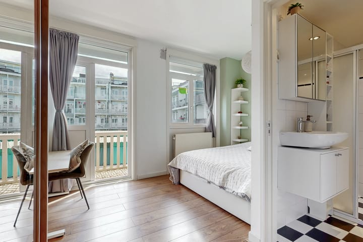 Studio te koop: Cornelis Trooststraat 6-2, Amsterdam