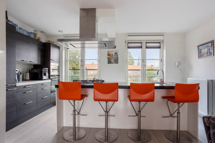 Tussenwoning te koop: Nieuwstraat 44, Leidschendam
