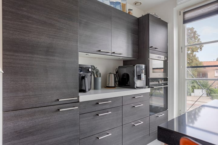 Tussenwoning te koop: Nieuwstraat 44, Leidschendam