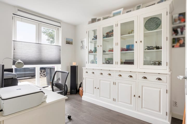 Tussenwoning te koop: Nieuwstraat 44, Leidschendam