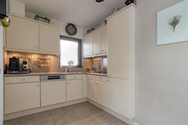 Twee-onder-één-kap te koop: Leeuwerikstraat 15, Nijeveen