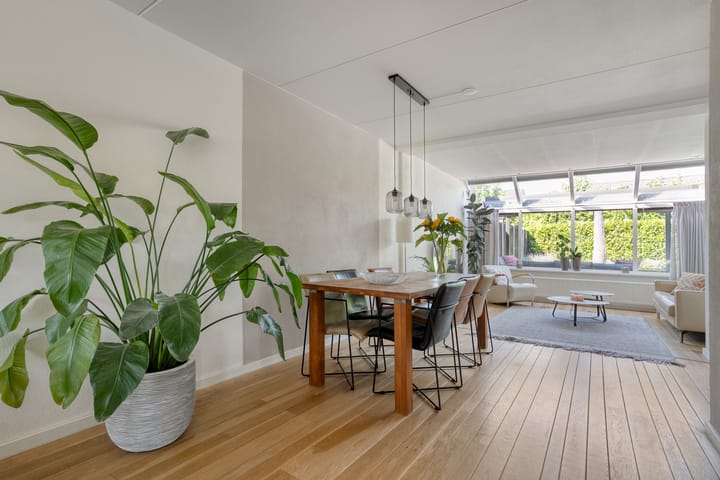 Twee-onder-één-kap te koop: Leeuwerikstraat 15, Nijeveen
