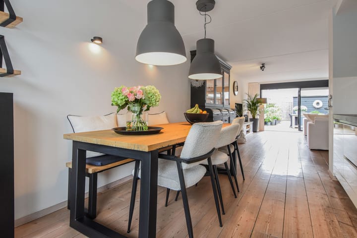 Tussenwoning te koop: Pijlkruidveld 23, 'S-Gravenhage