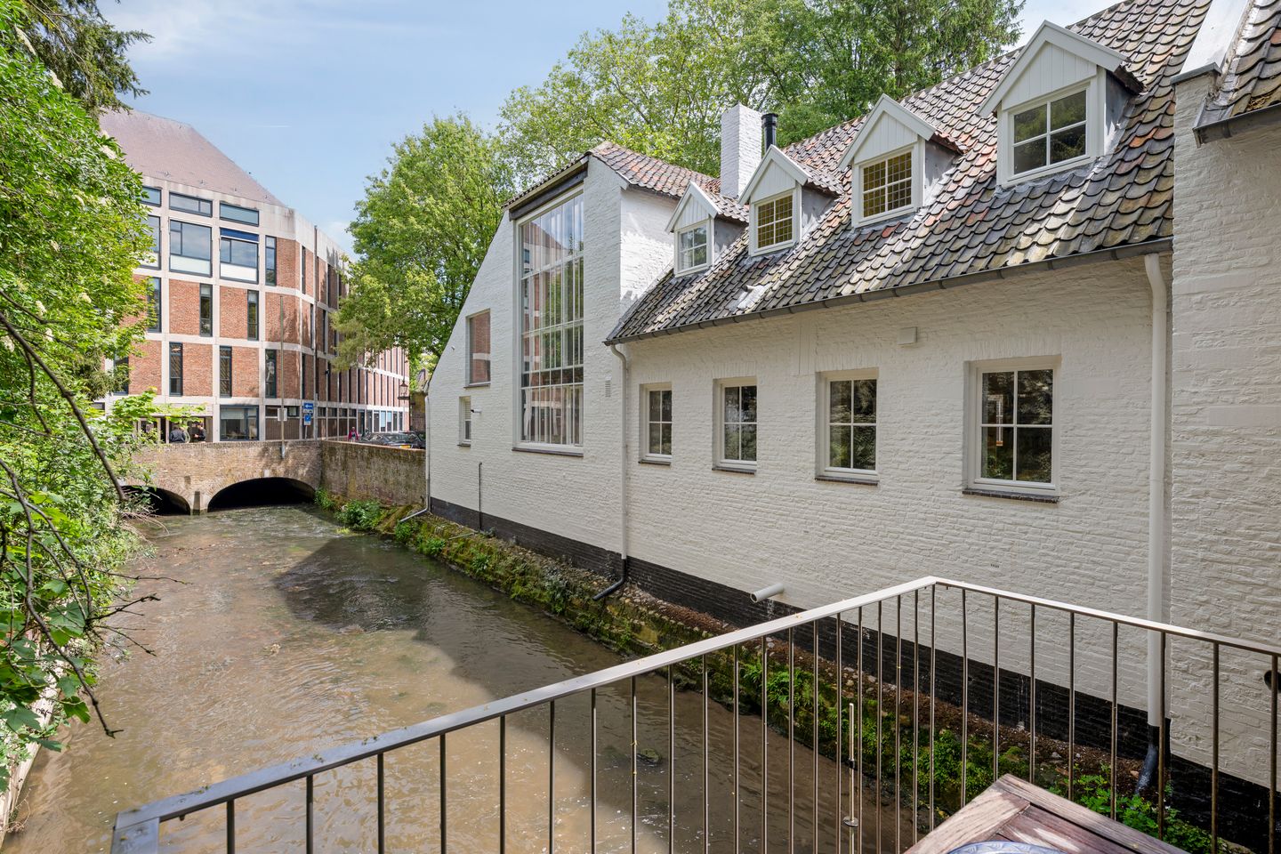 Photo 4 of Heksenstraat 1