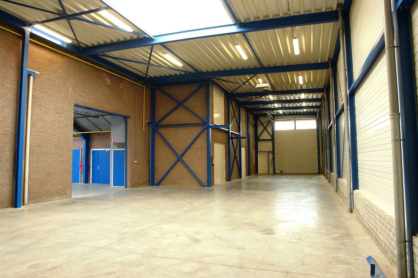 View photo 4 of Industrieweg 15