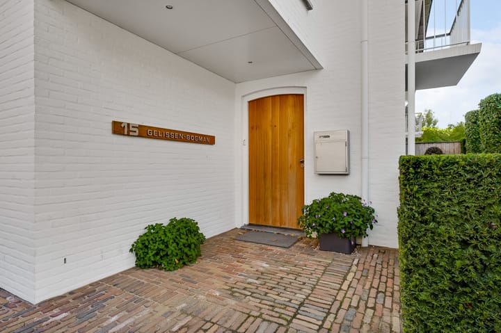 Twee-onder-één-kap te koop: van Sonsbeecklaan 15, Beek (Li)