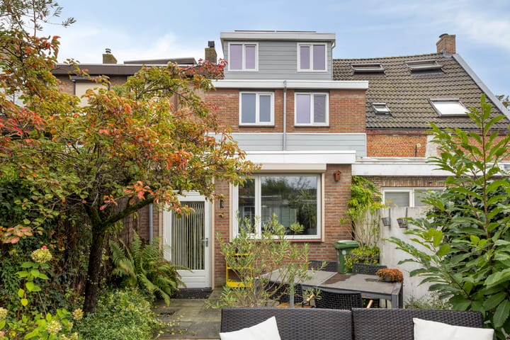 Tussenwoning te koop: Zuid-Westsingel 188, Bergen Op Zoom