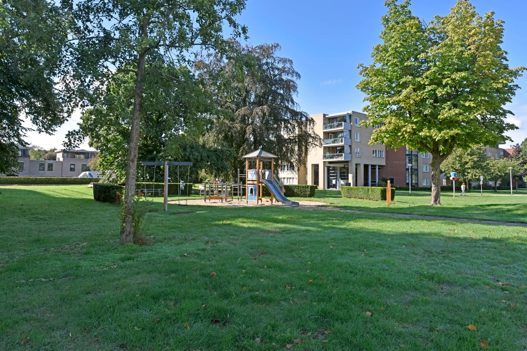 Photo 31 of Albert Schweitzerlaan 60