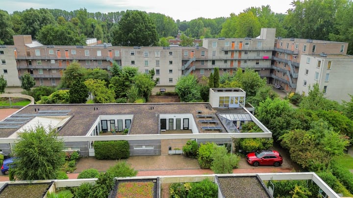 Tussenwoning te koop: De Larix 12, Groningen