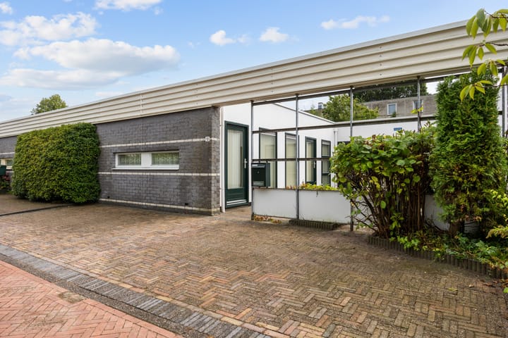 Tussenwoning te koop: De Larix 12, Groningen