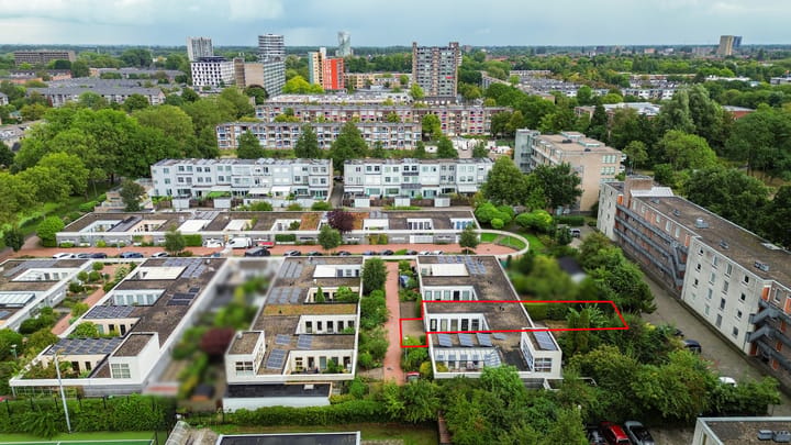 Tussenwoning te koop: De Larix 12, Groningen