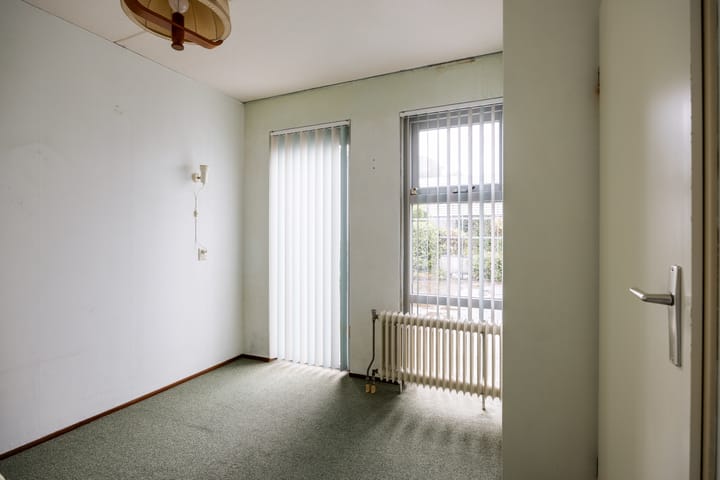 Tussenwoning te koop: De Larix 12, Groningen