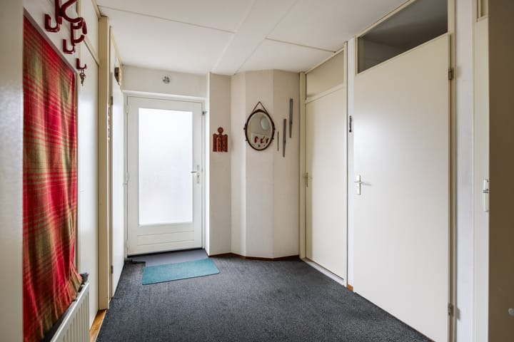 Tussenwoning te koop: De Larix 12, Groningen