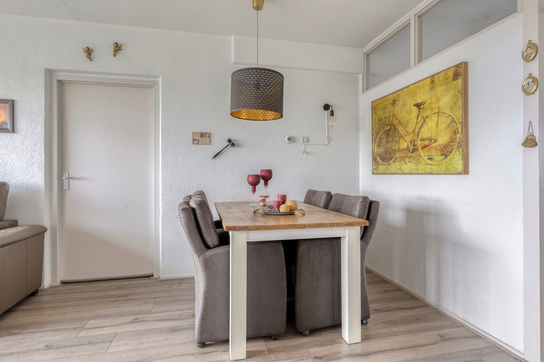 Photo 8 of Tjaarda 76