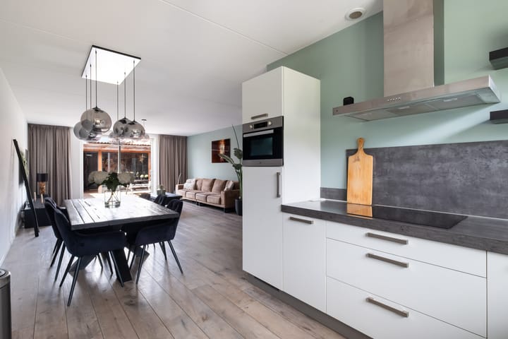 Tussenwoning te koop: Forum 7, Naaldwijk