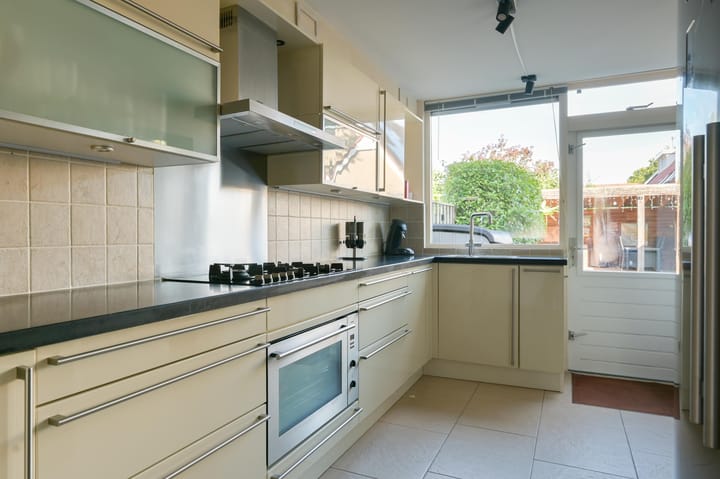 Tussenwoning te koop: Vecht 4, Zeewolde