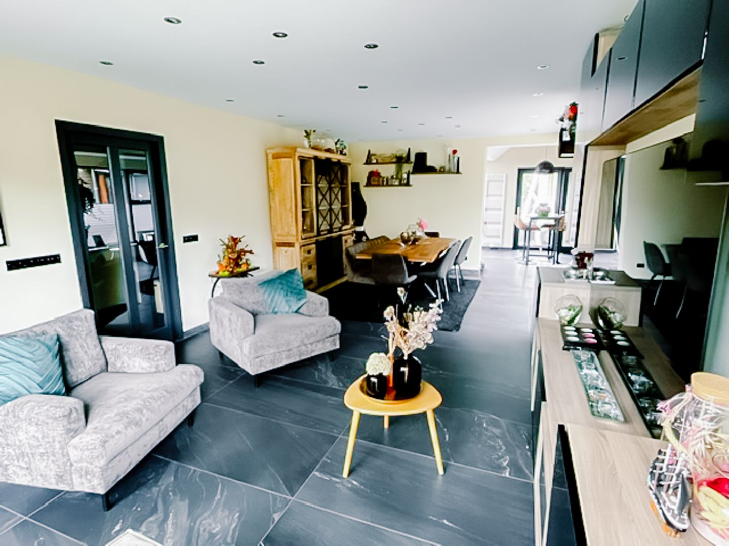 Photo 14 of Julianalaan 14